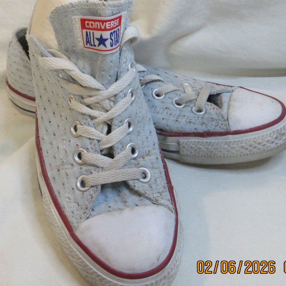 RARE~ BABY BLUE EYELET~~CONVERSE ALL STARS LOW TOP~WOMEN'S~ SIZE 8